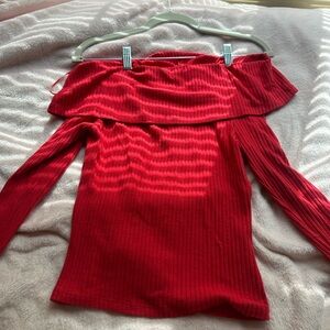 URBAN OUTFITERS RED TOP❤️